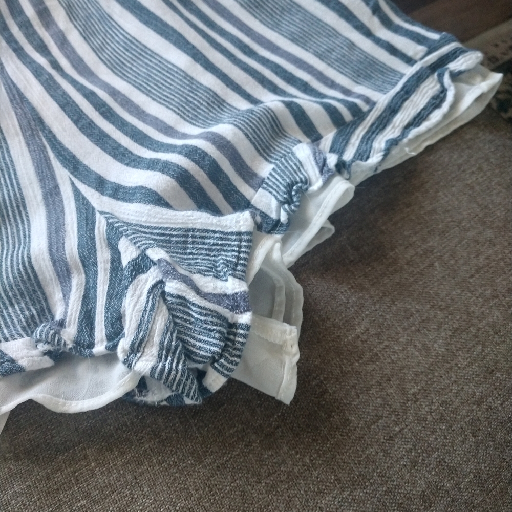 American Eagle Light Frilly Striped Blue Romper - Picture 4 of 10